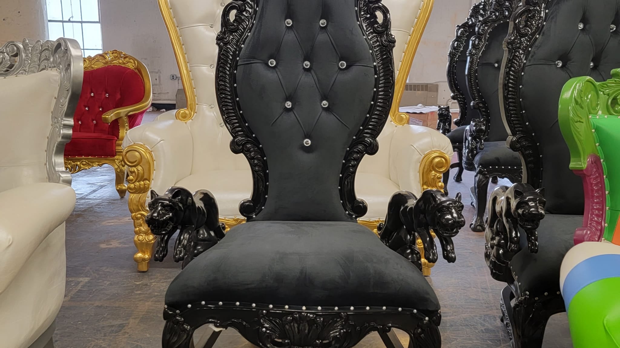 HAPPY UPCOMING THANKSGIVING!!!!! CELEBRATE THE HOLIDAYS WITH A NEW THRONE CHAIR!!!!