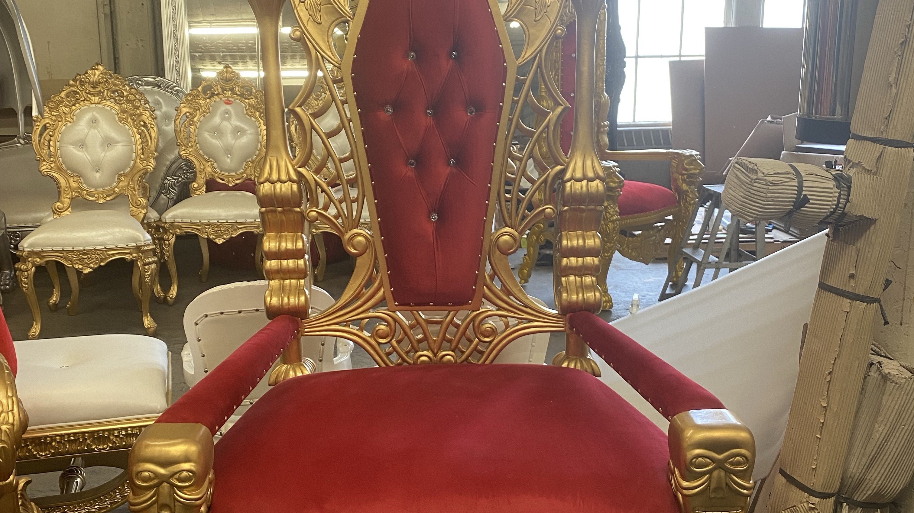 CHECK OUT THIS STUNNING NEW DARK KNIGHT THRONE CHAIR!!!!