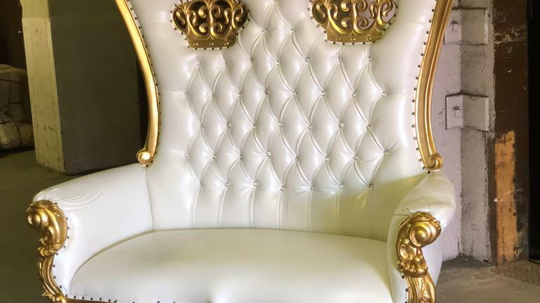 NEW 2018 STYLE LOVE SEAT THRONE CHAIR
