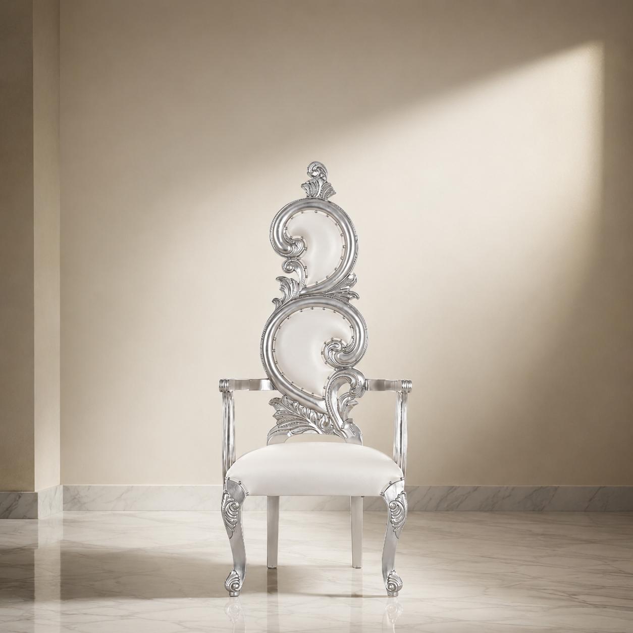 Silla trono con acento Serpentine (par)