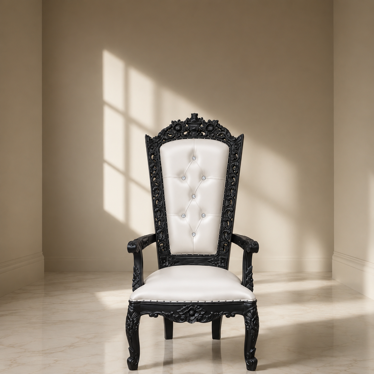 Silla del trono “Reina Raquel” - Negro / Dorado