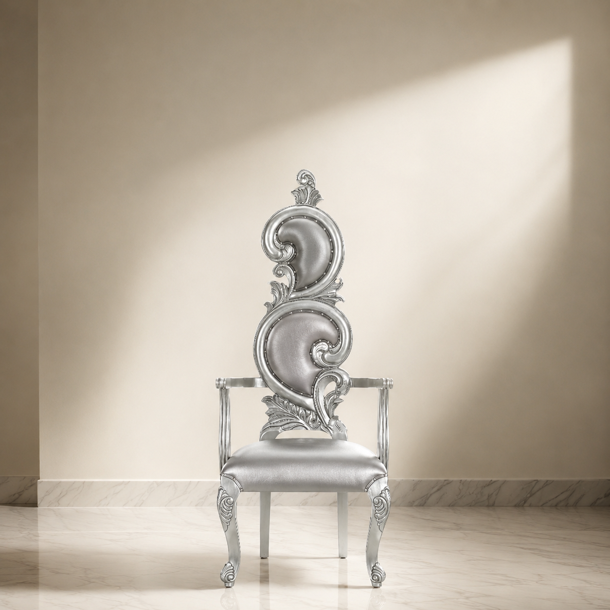 Silla trono con acento Serpentine (par)