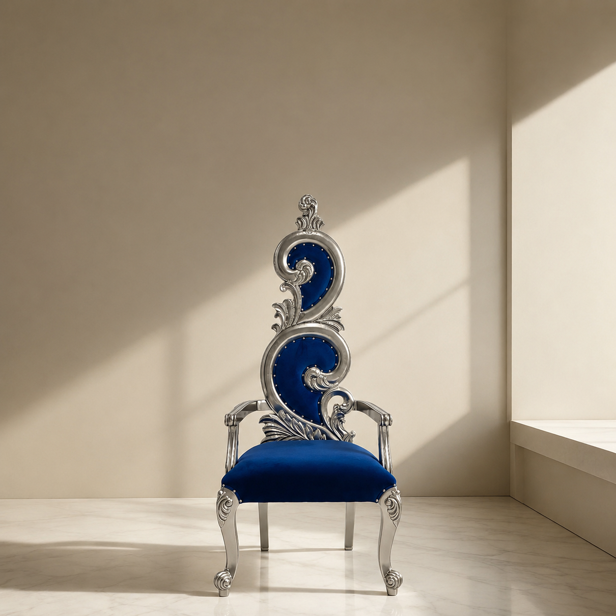 Silla trono con acento Serpentine (par)