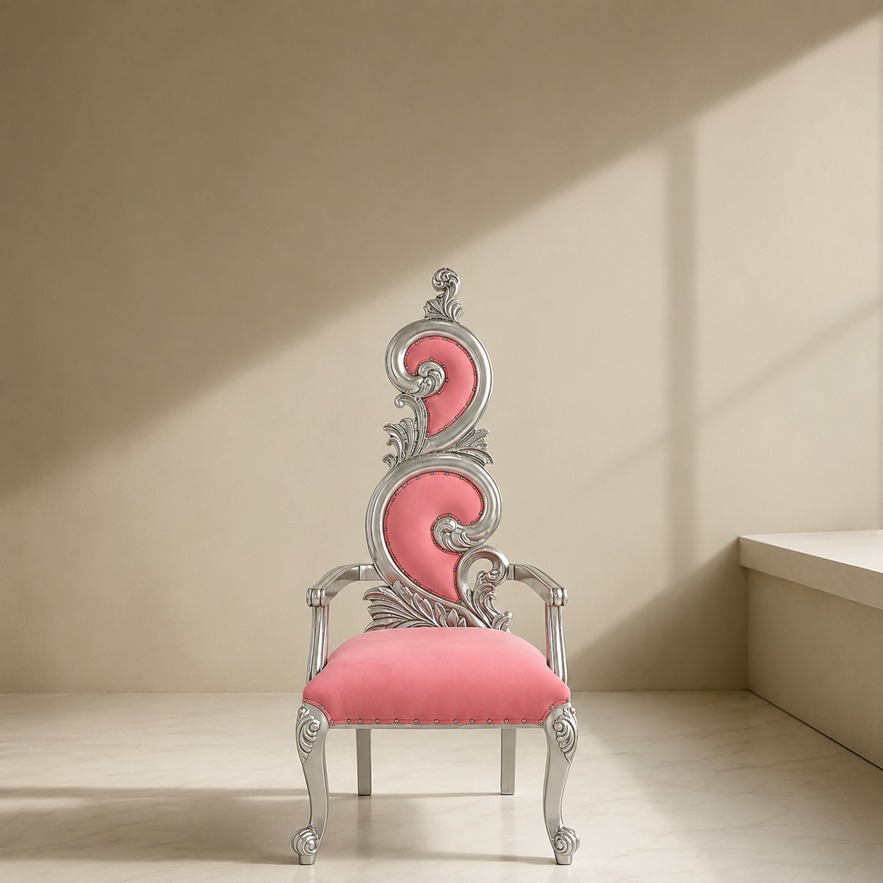 Silla trono con acento Serpentine (par)