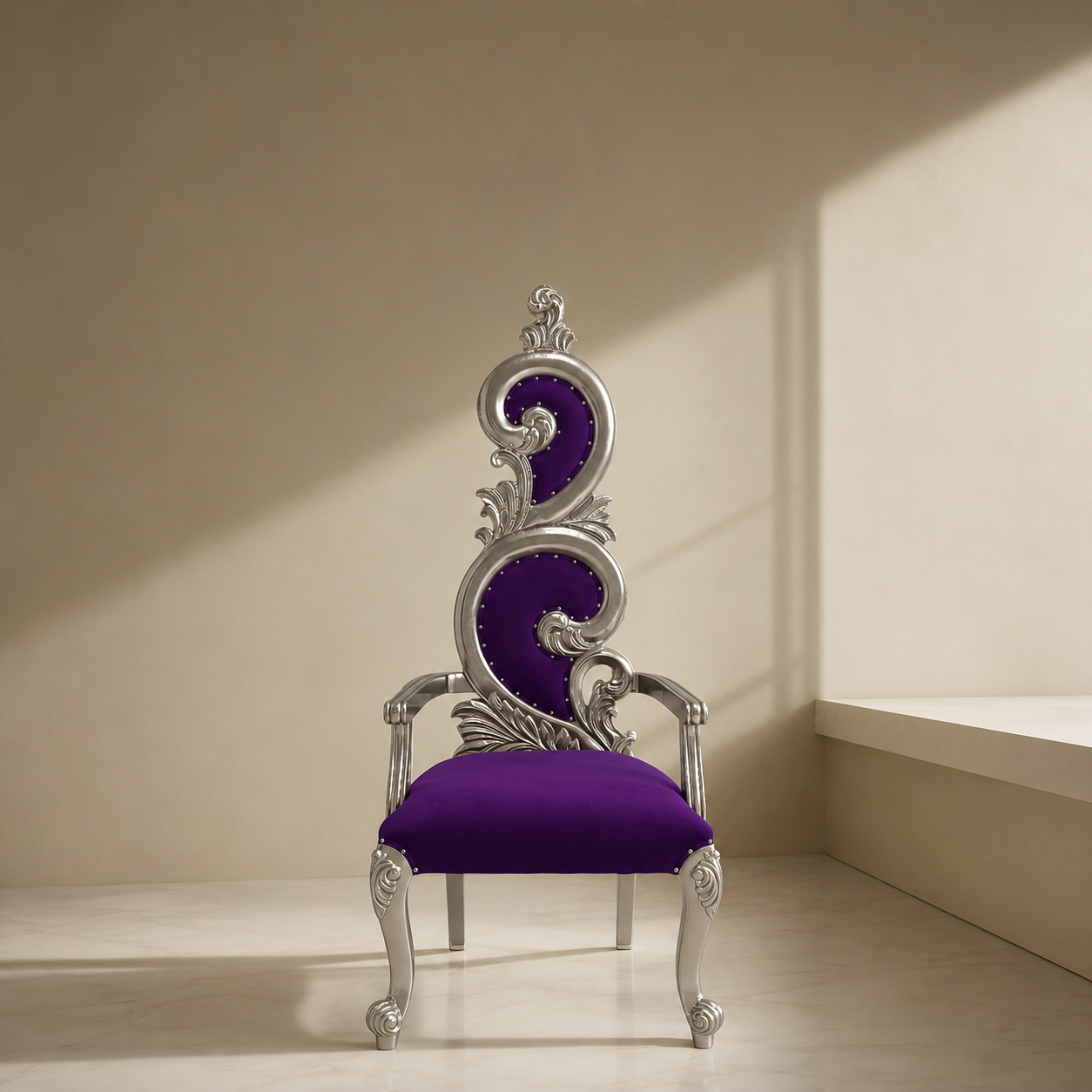 Silla trono con acento Serpentine (par)