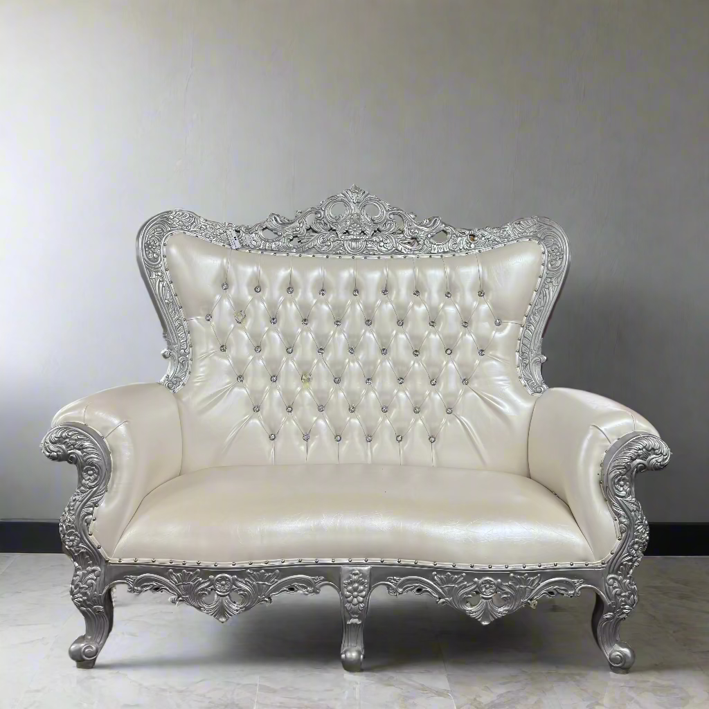 Queen Linette Royal Loveseat