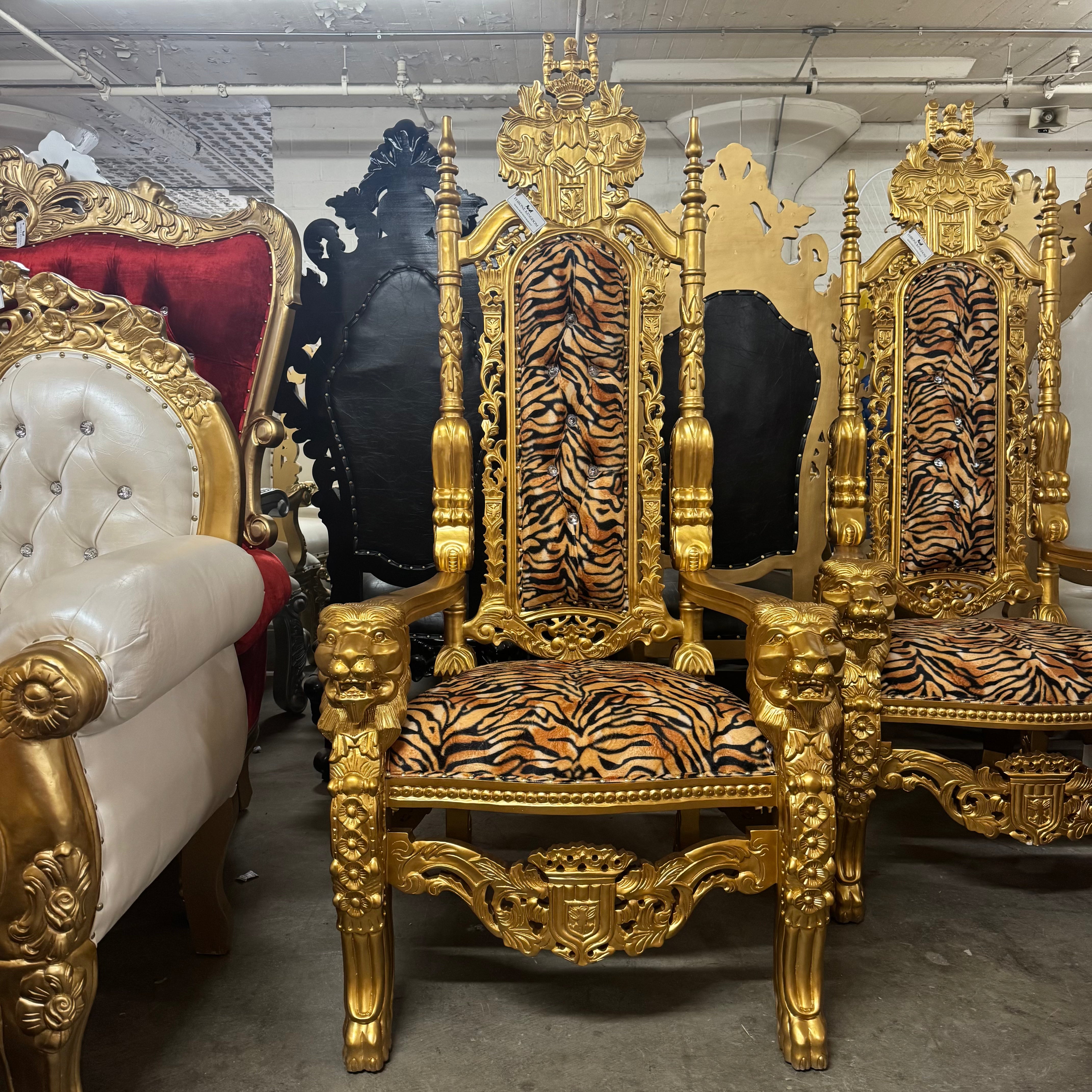 King David Lion Throne Chair - Velvet