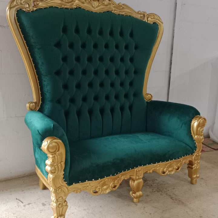 Queen Tiffany Love Seat