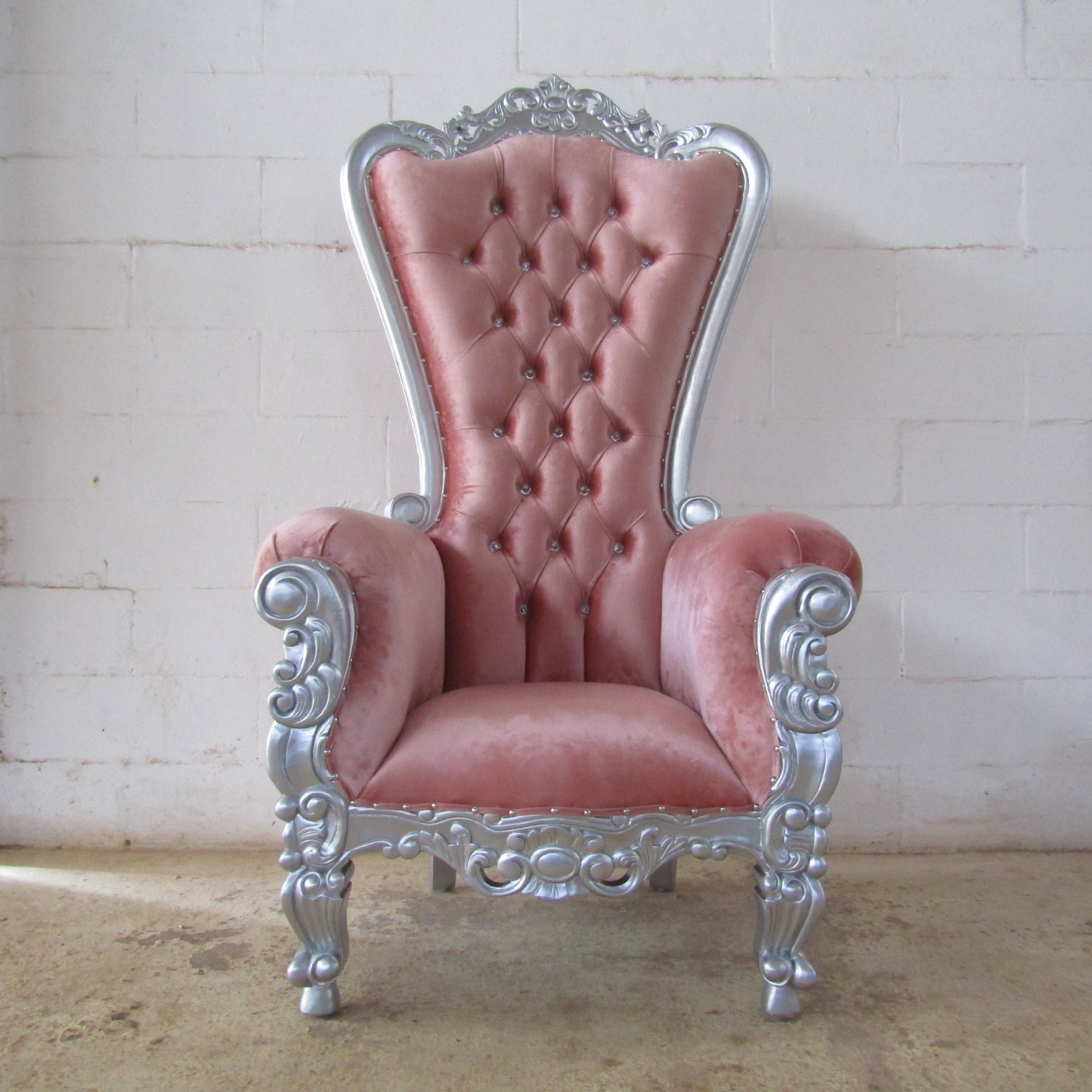 Queen Tiffany Throne Chair - Velvet