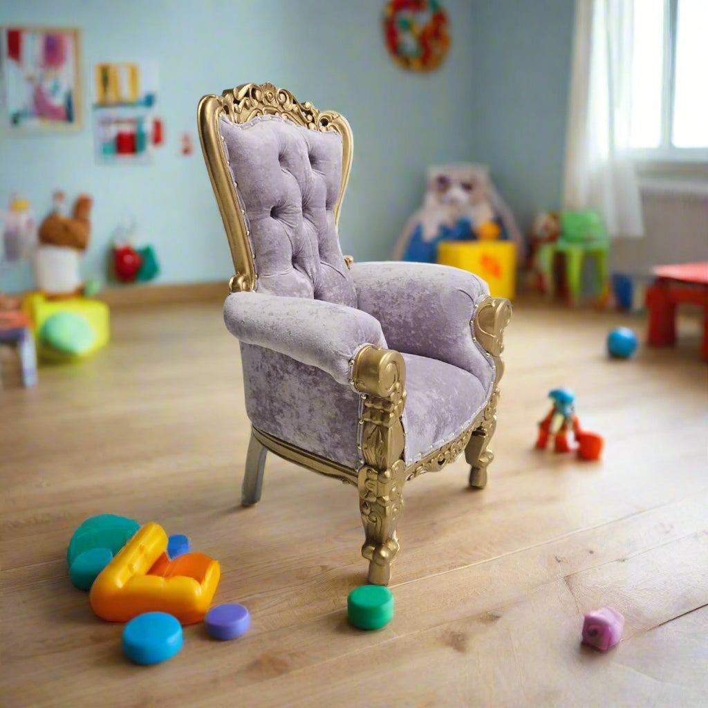Kids' Thrones: Back-to-School Thrones That Your Kids Can Do Homework in