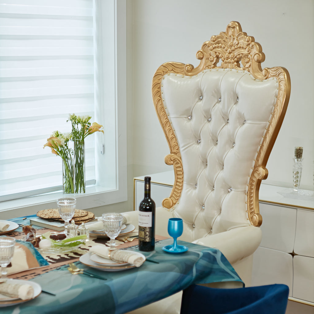 "Queen Elizabeth" Throne Chair - White / Gold