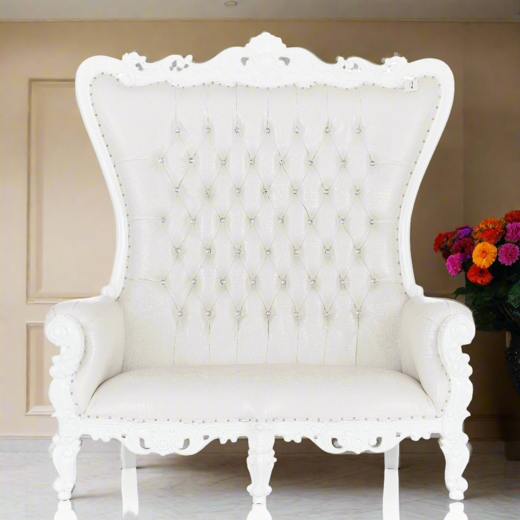 "Queen Tiffany 2.0" Love Seat - White Croc Print / White
