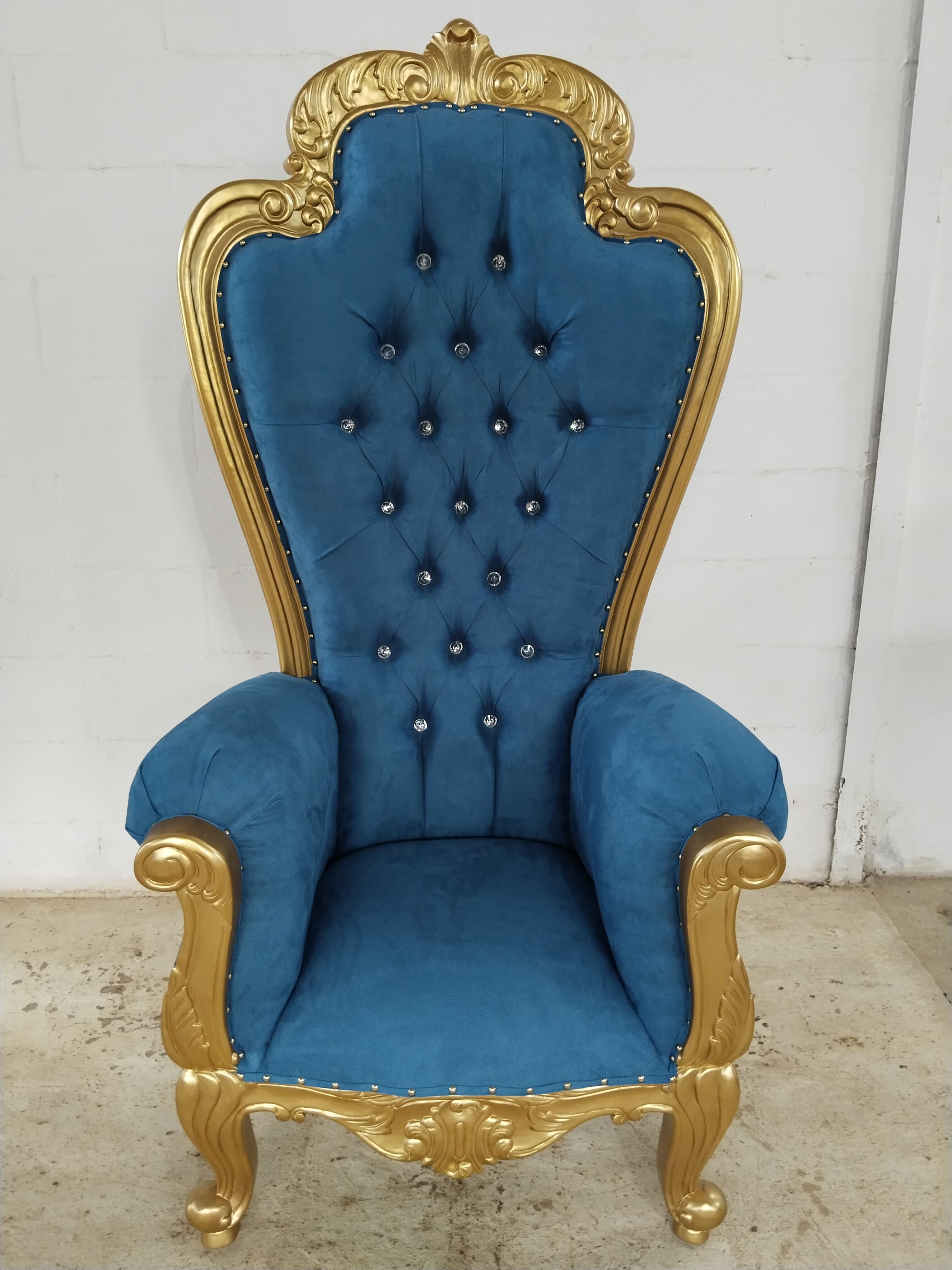 Reina Royal Arm Throne Chair