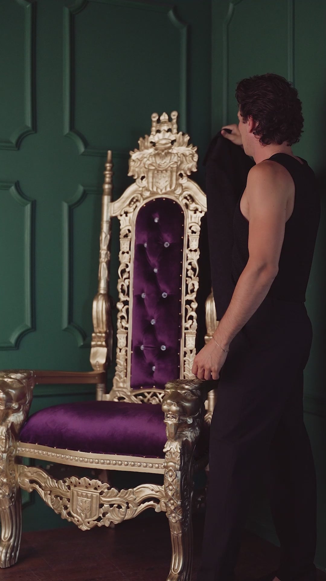 King David Lion Throne Chair - Velvet – Throne Kingdom