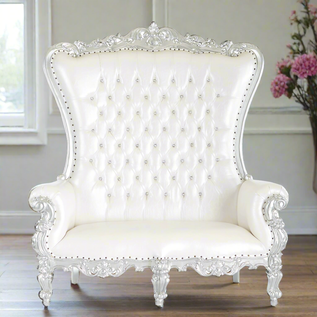 "Queen Tiffany 2.0" Love Seat - White / Silver